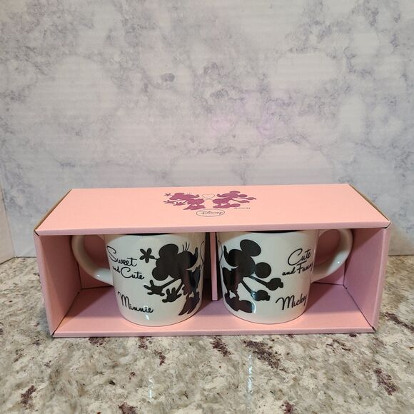 Sango Disney Mickey And Minnie Sweethearts Mugs Set of 2 VHTF - Picture 5 of 9